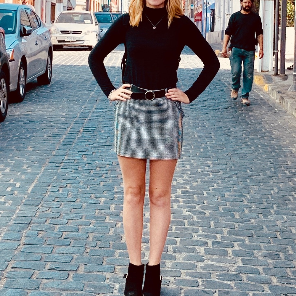 Mini skirt - Picture 2 of 2